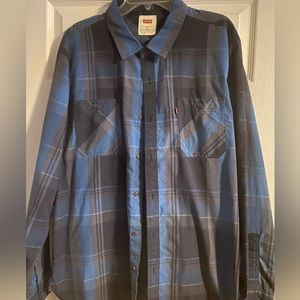 Men’s XXL Levi Cotton Button Down Shirt